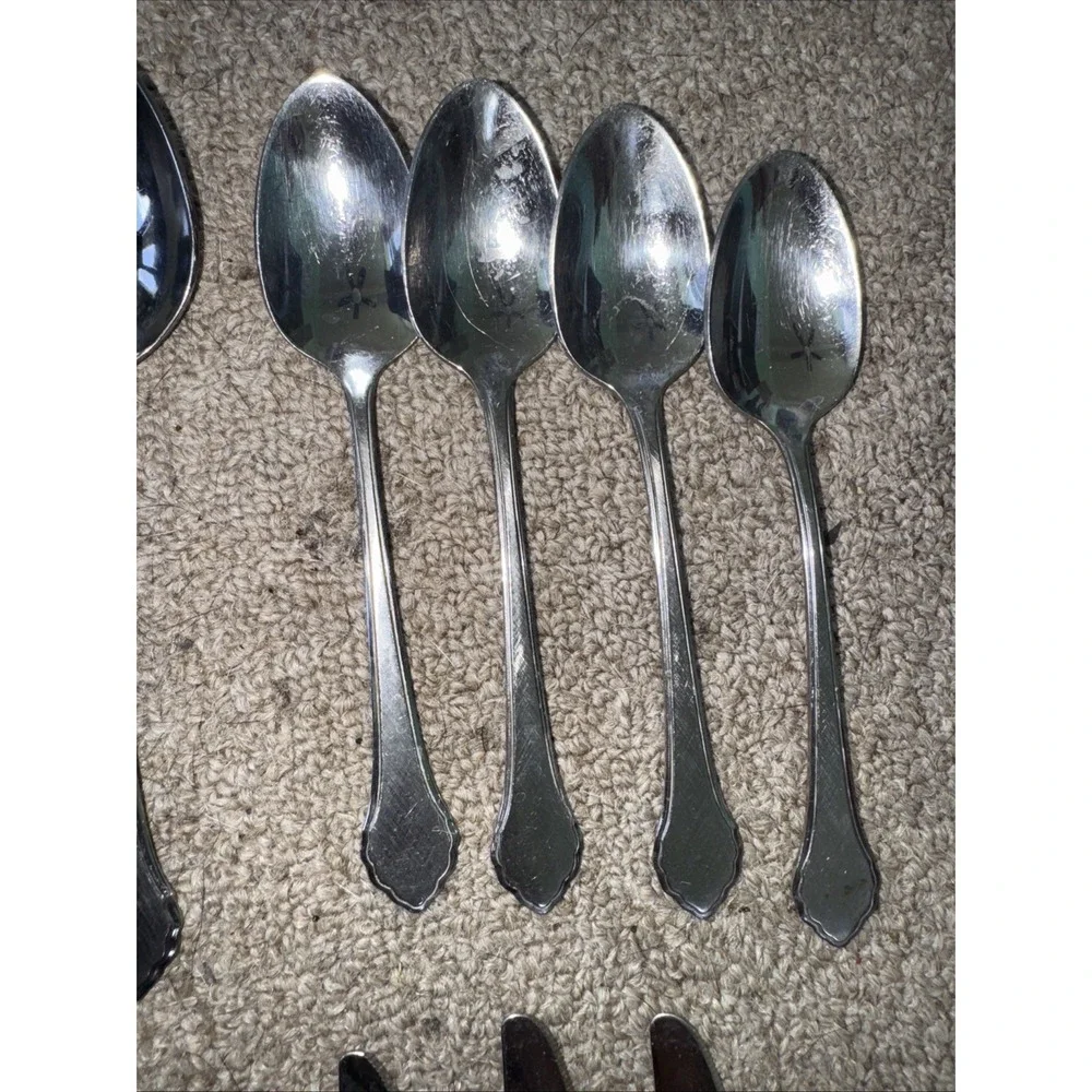 15 Pc Oneida Ltd Wm A Rogers Deluxe Summer Mist AUTUMN GLOW‎ Stainless Flatware
